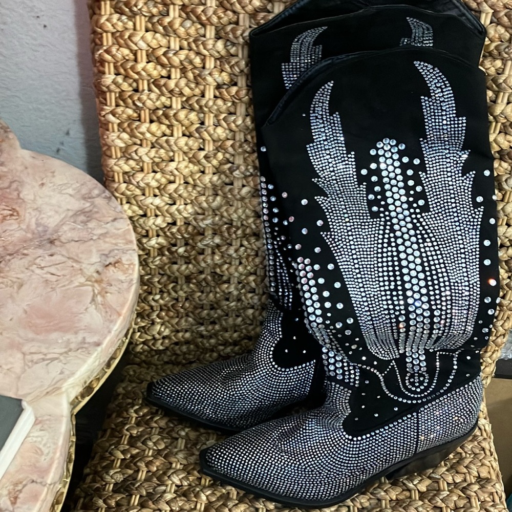 Black man made suede western boots sz 7 New